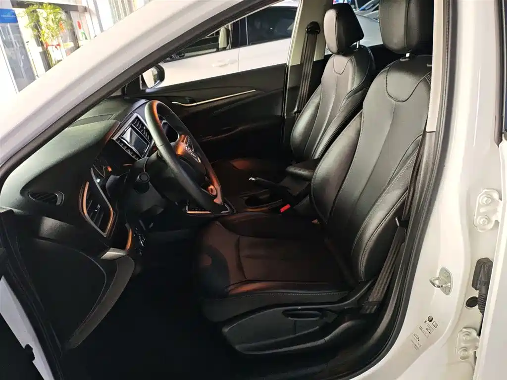 Buick Excelle 2021 Facelift 1.3T Auto Mild Hybrid Elite фото 15