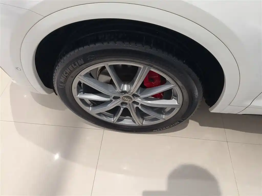 Audi Q5L 2022 Facelift 40T Luxury Dynamic фото 25