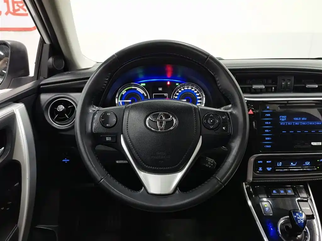 Toyota Corolla 2018 Hybrid 1.8L E-CVT Smart Edition фото 11