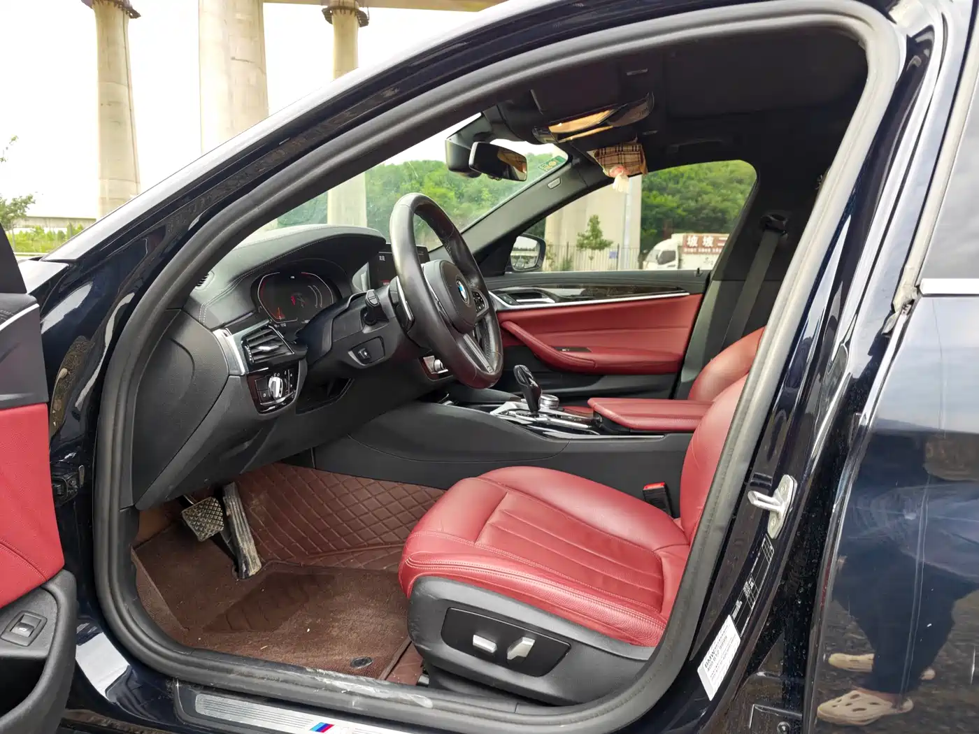 BMW 5 Series 2020 530Li Leading M Sport Package фото 8
