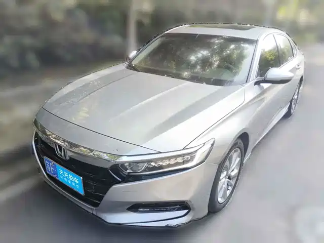 Honda Accord 2018 260TURBO Elite Edition China V — фото 1