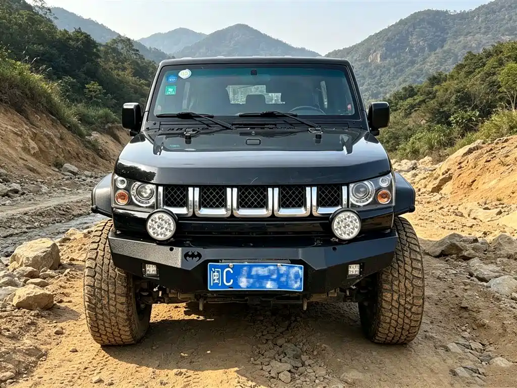 BAIC ORV Beijing Offroad BJ40 2017 40L 2.3T Automatic 4WD China Rally Champion Edition фото 2