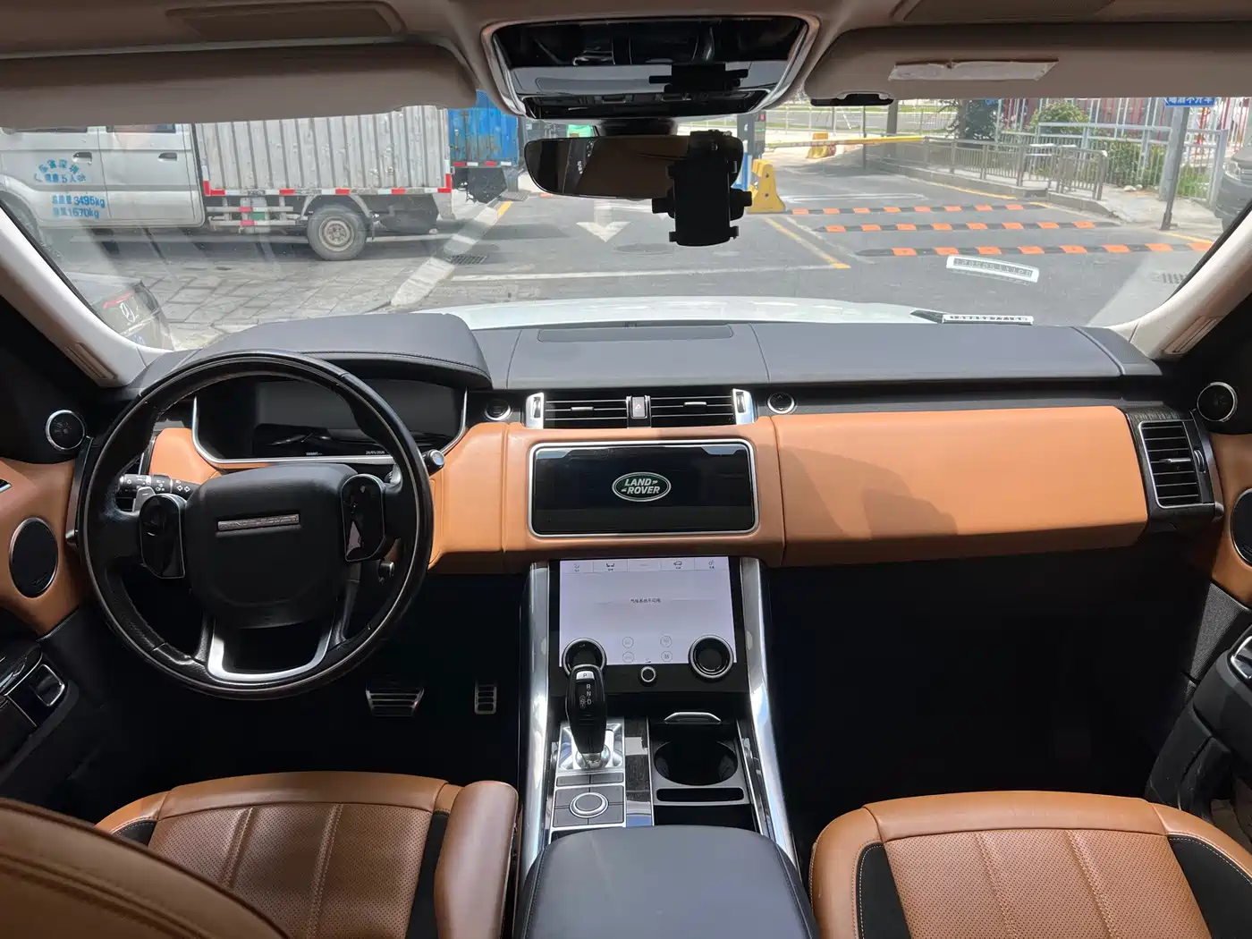 Land Rover Range Rover Sport 2022 3.0 L6 Gloss Black Edition фото 4