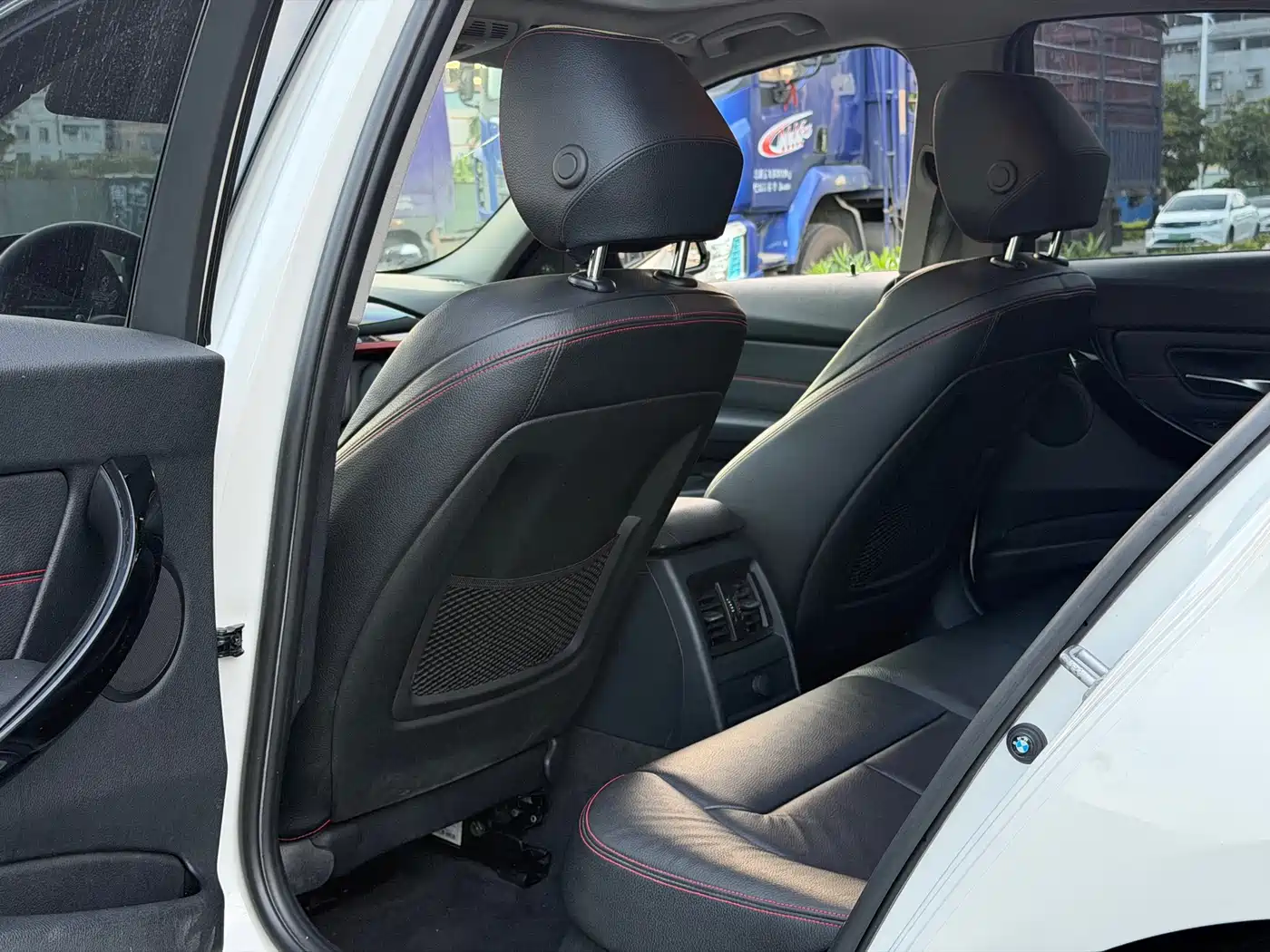 BMW 3 Series 2014 320i Sport Design Package фото 6