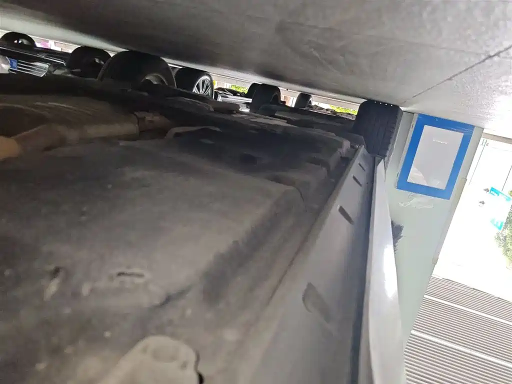 Volkswagen Touareg 2019 2.0TSI Pilot Edition China VI фото 21