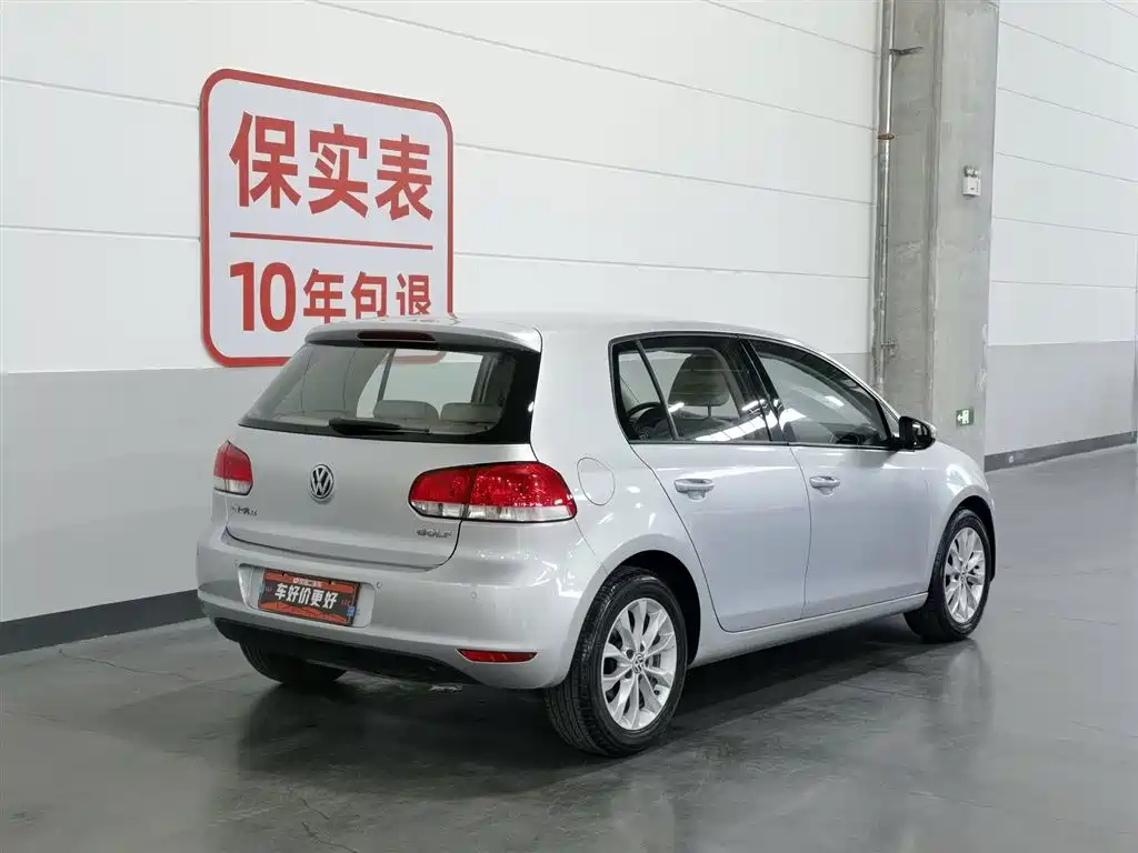 Volkswagen Golf 2012 1.6 Automatic Comfort Type фото 2