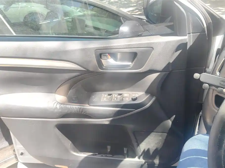 Toyota Highlander 2015 2.0T AWD Luxury Edition 7-seater фото 7