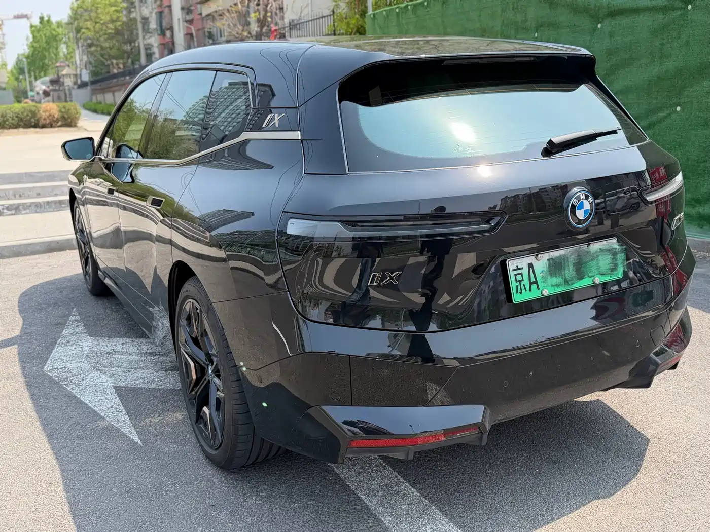 BMW iX M60 2022 M60 фото 2