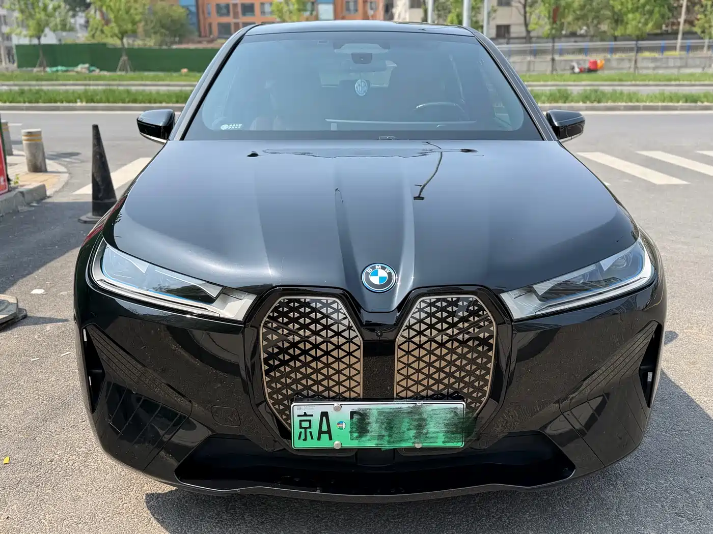 BMW iX M60 2022 M60 фото 3
