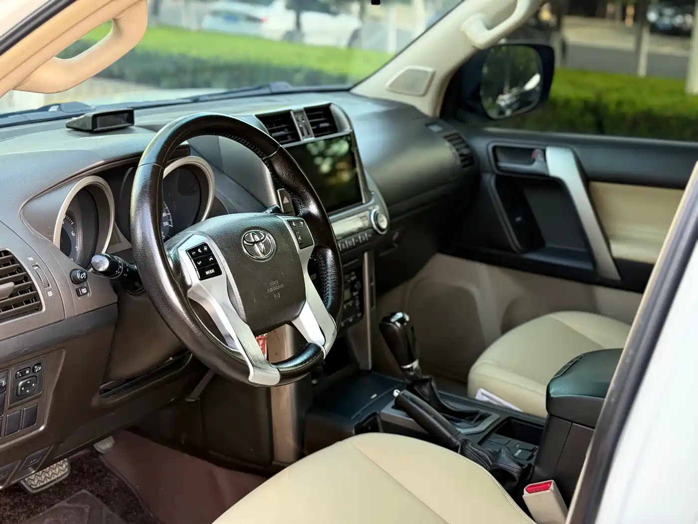 Toyota Prado (Import) 2010 2.7L Automatic Standard фото 12