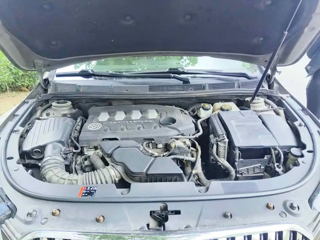 Фото 9 - Buick LaCrosse