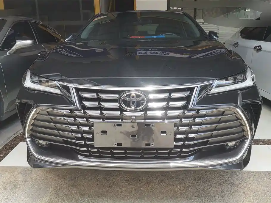 Toyota Avalon 2022 2.0L Luxury Edition фото 2
