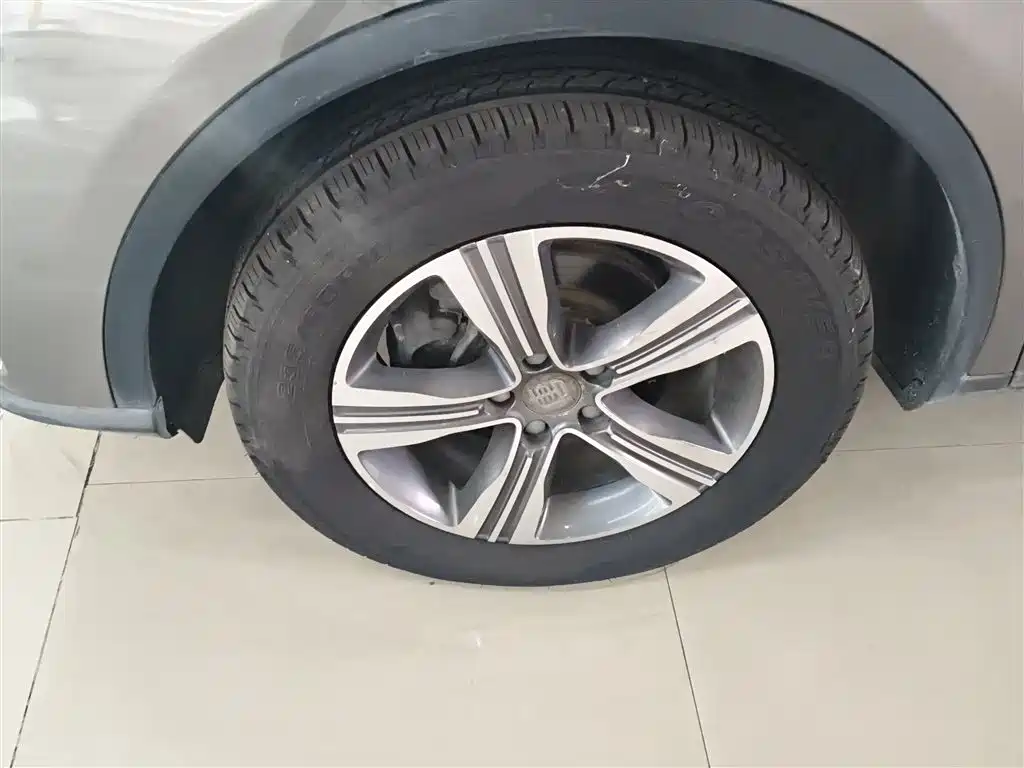 BYD Tang 2018 2.0T Automatic Smart Connection Delight Edition 7-Seater China V фото 23