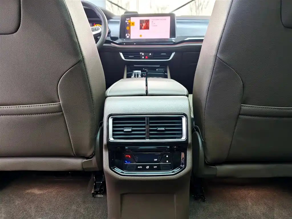 Volkswagen Viloran 2023 380TSI Prestige Edition фото 11