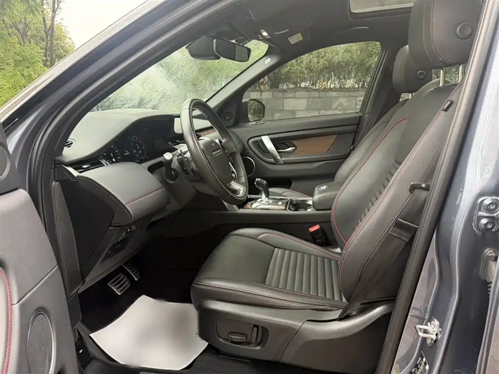 LAND ROVER DISCOVER SPORTS