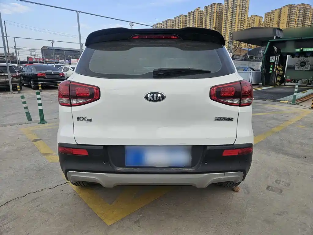 Kia KX3 2015 2015 2.0L Automatic 2WD DLX