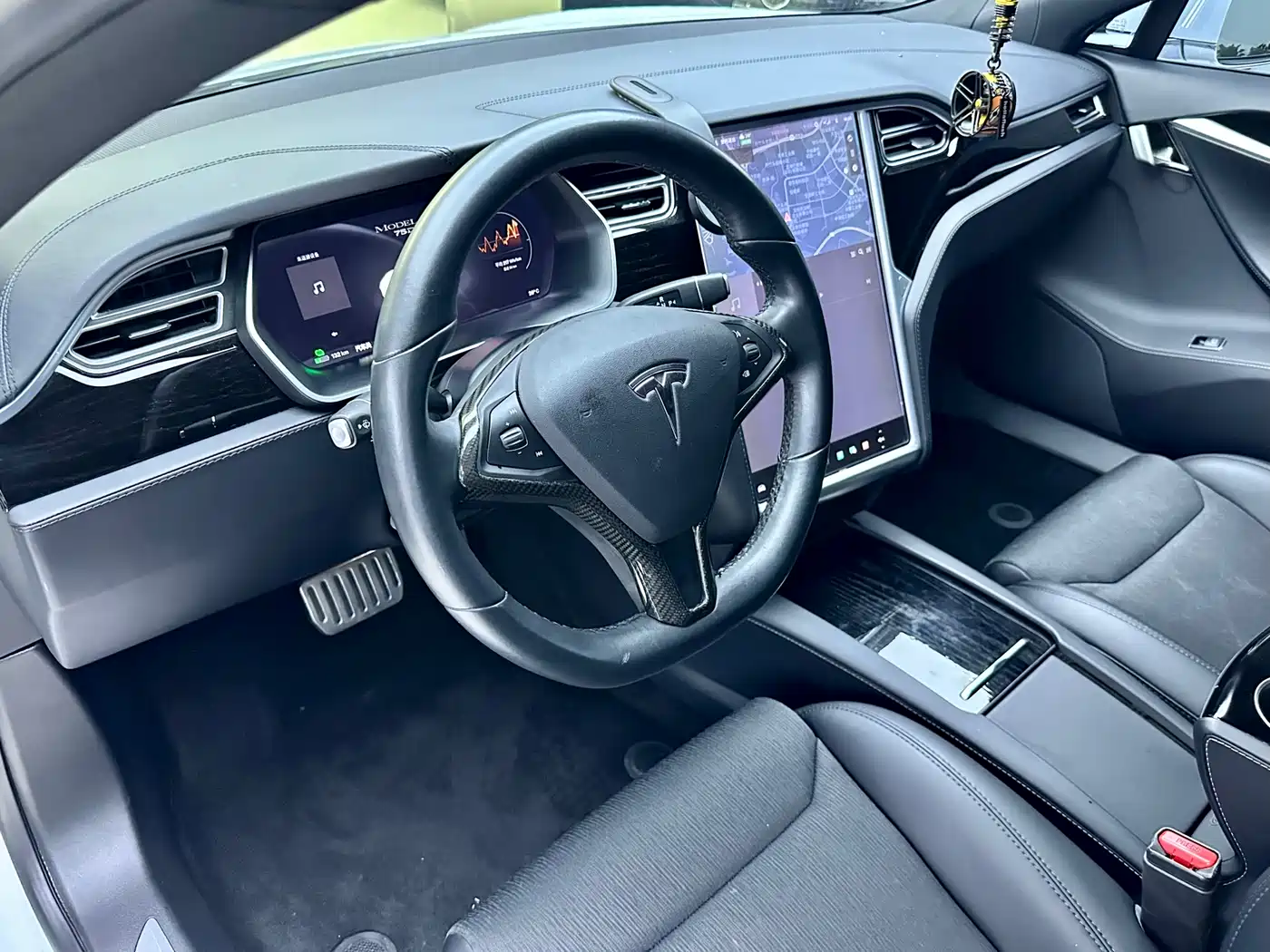 TESLA MODEL S