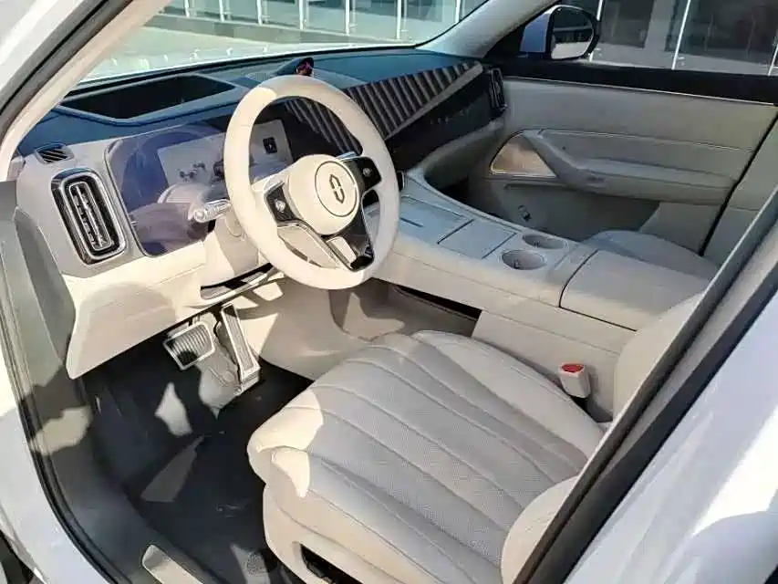 Aito AITO M8 2025 2025 Model Extended Range Max+ Edition 53.4kWh 6-Seater