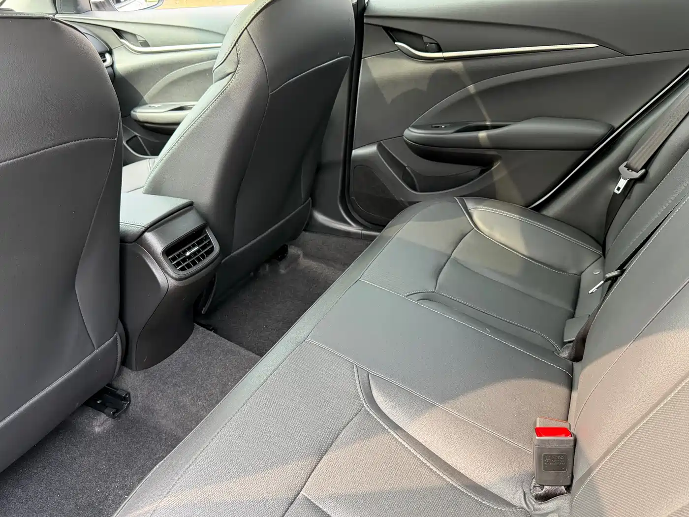 Buick Excelle 2021 Facelift 1.3T Auto Mild Hybrid Elite фото 8