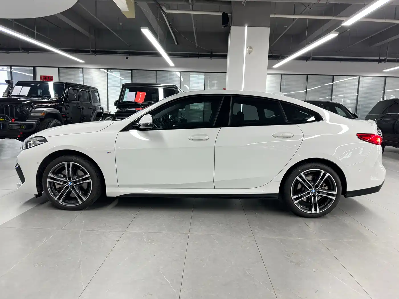 BMW 2 Series (Import) 2023 Facelift 225i 4-Door Coupe M Sport Shadowline Package фото 3
