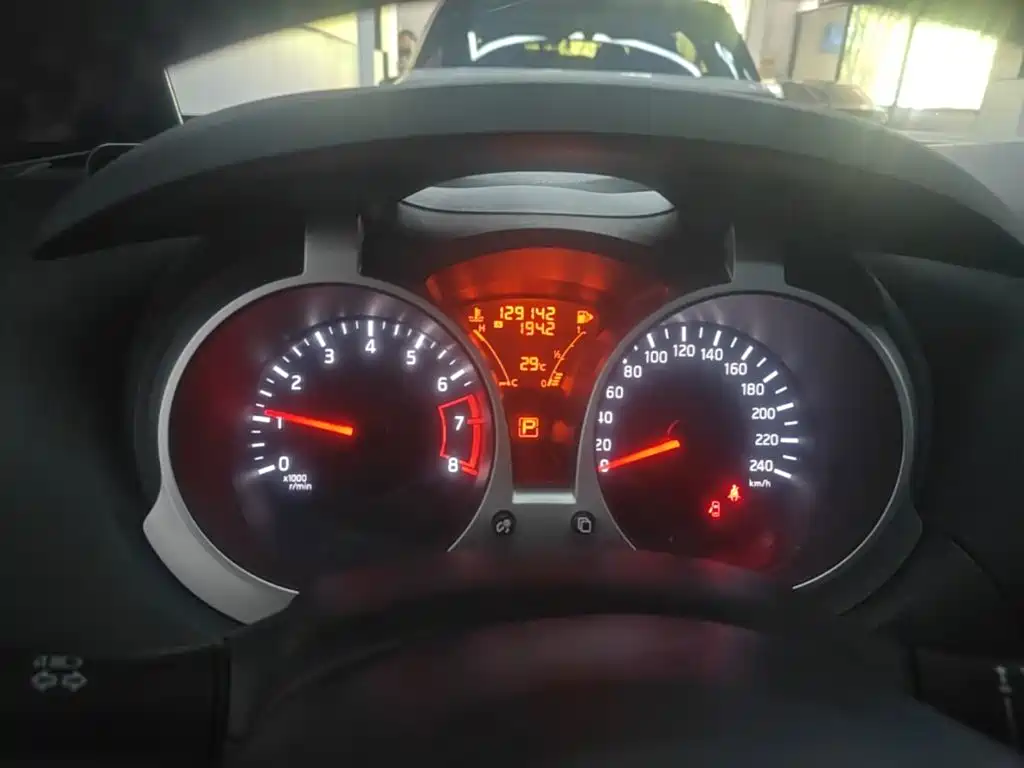 Infiniti ESQ 2017 2014 1.6L Free Edition