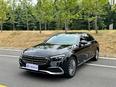 Mercedes-Benz E