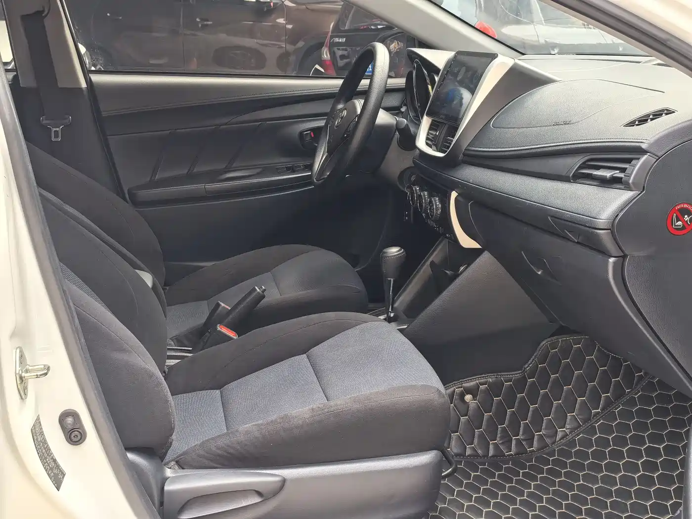 Toyota YARiS L Zhi Xiang 2019 1.5E CVT Charming China VI фото 15