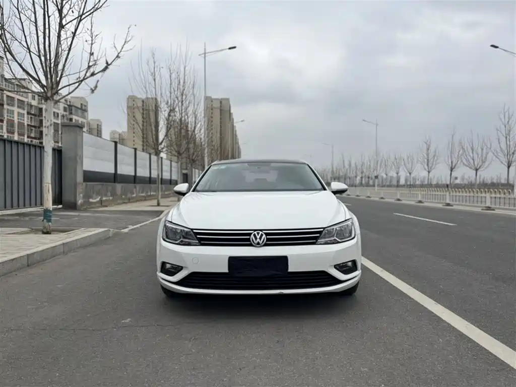 Volkswagen Lamando 2017 230TSI DSG Trend Edition фото 25