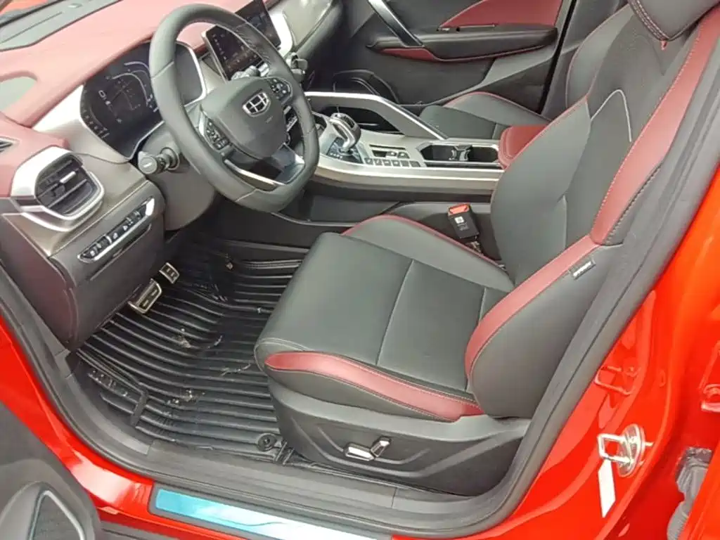 Photo 15 - Geely Coolray