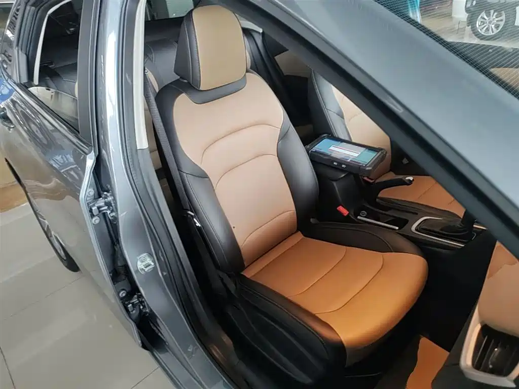 Chevrolet Monza 2020 320 Auto Comfort Edition фото 25