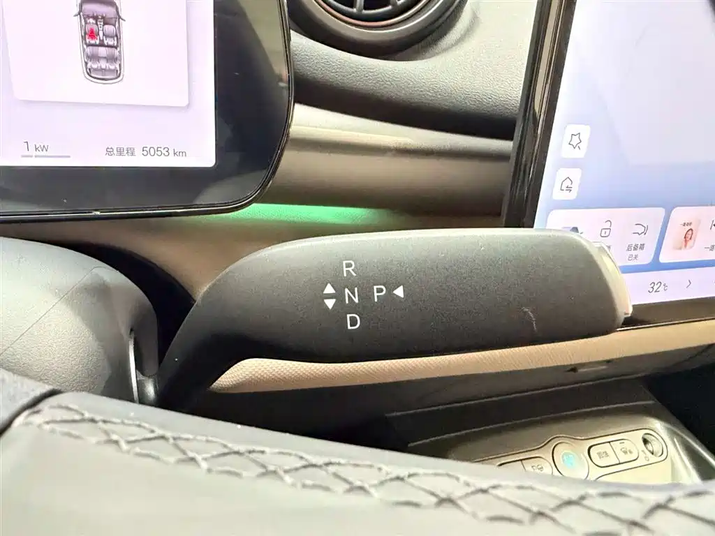 BYD Dolphin 2025 Smart Drive Edition 410km Fashion Version фото 23