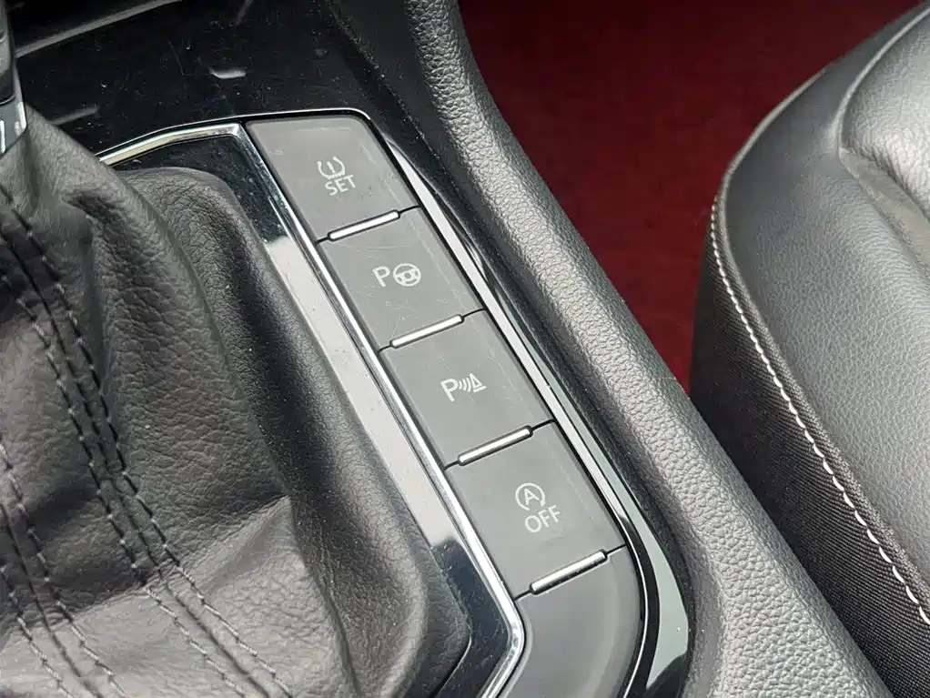 Volkswagen Tiguan L 2019 330TSI Auto 2WD Smart Luxury Edition China V фото 22