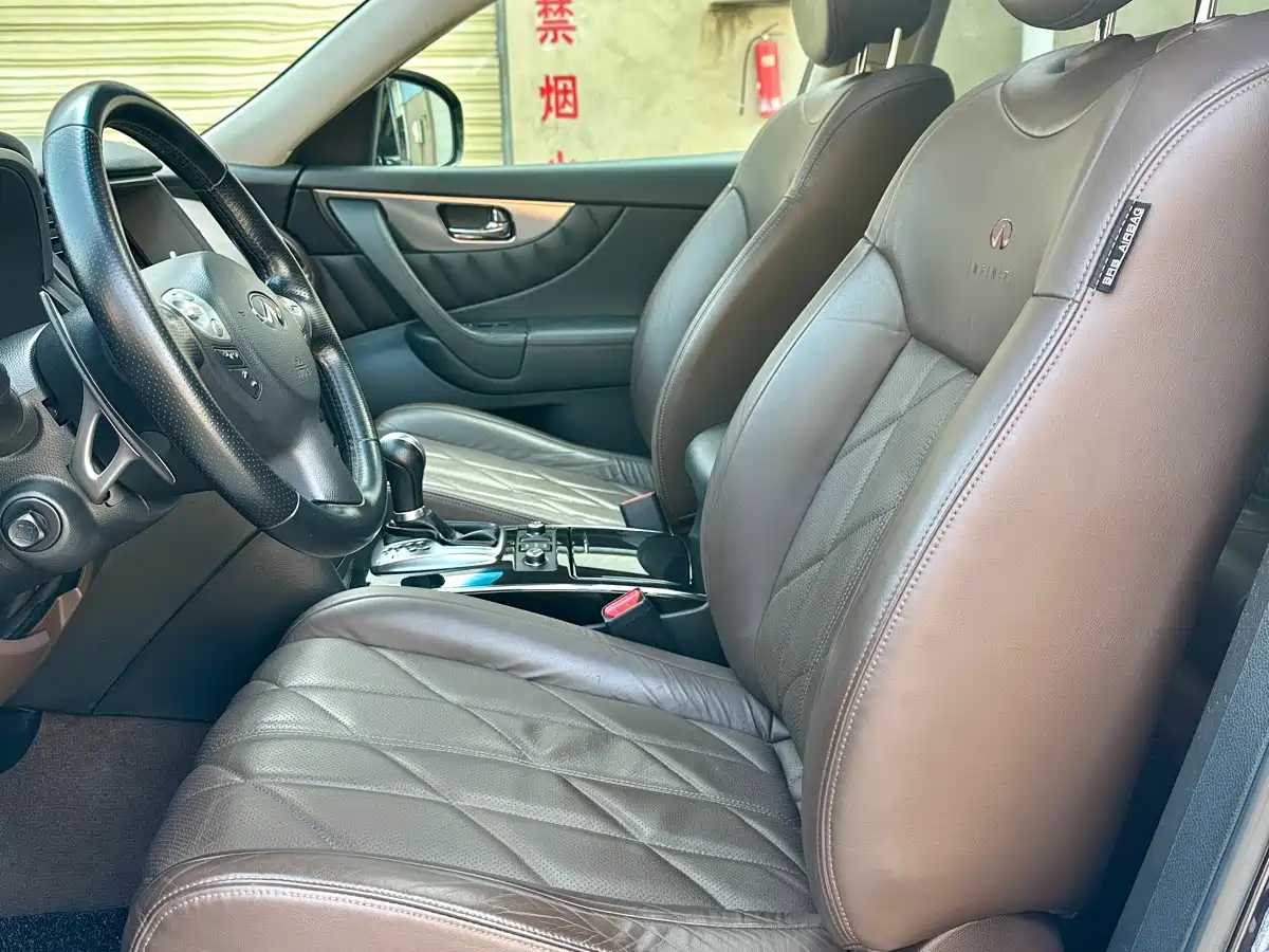 Infiniti FX 2010 2010 FX35 Standard
