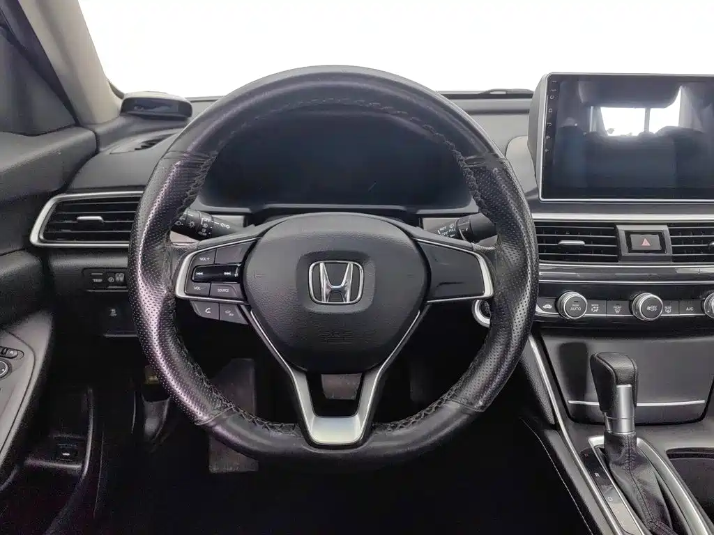 Photo 11 - Honda Inspire
