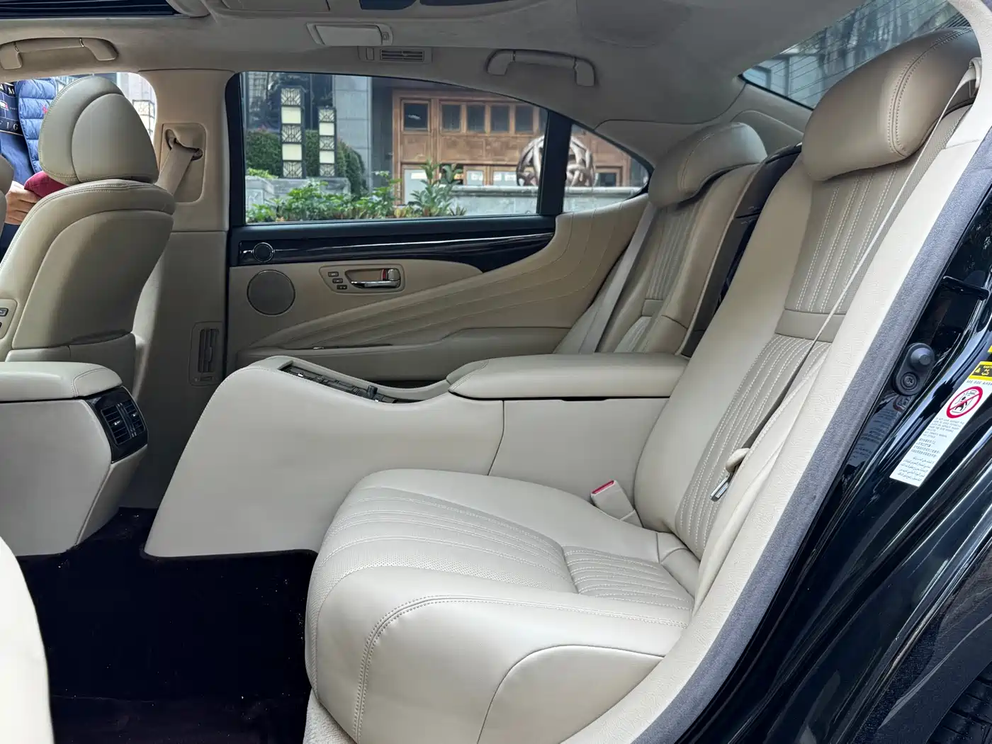 Lexus LS 2006 460L Premium Edition фото 10