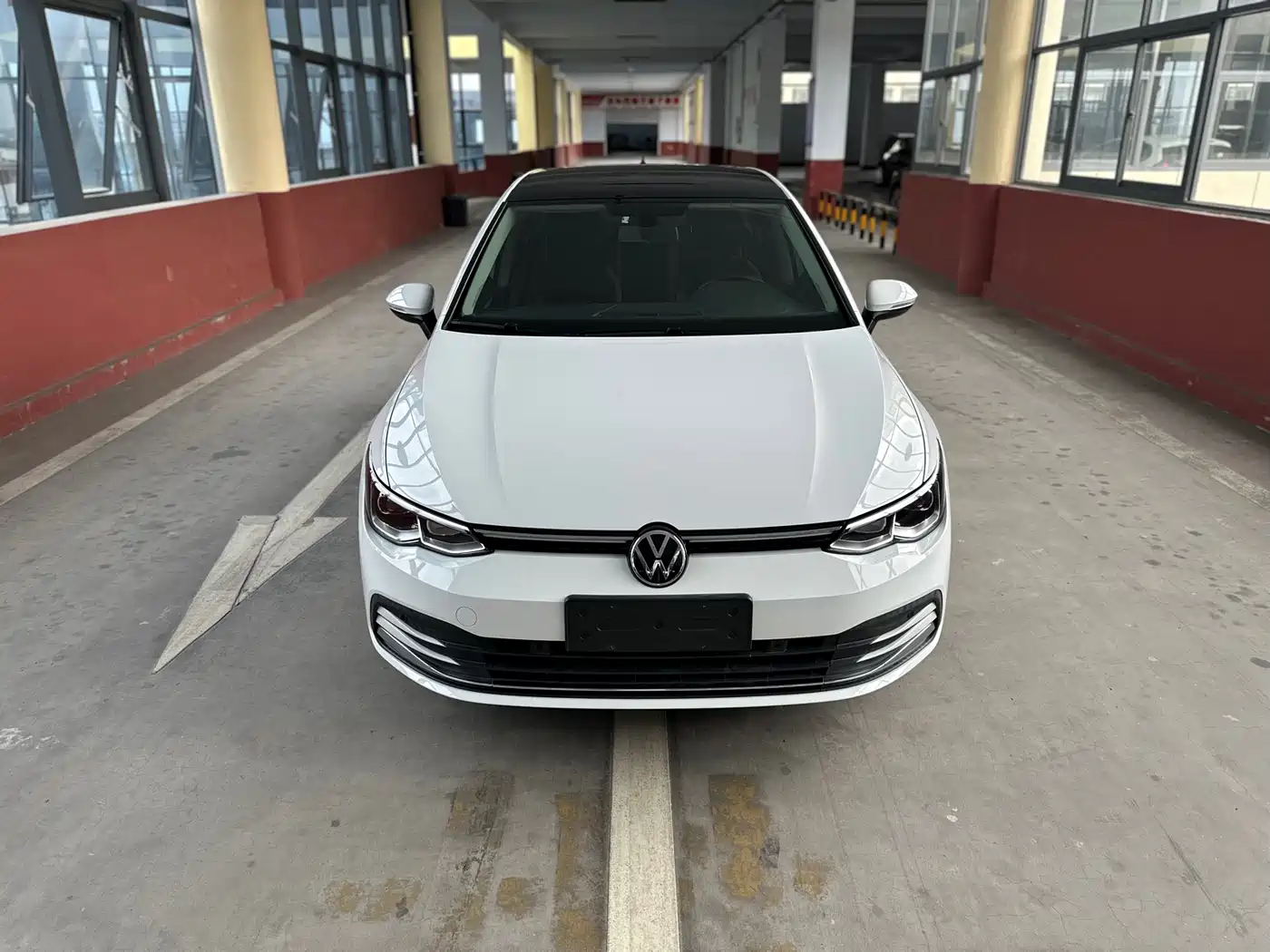 VOLKSWAGEN GOLF