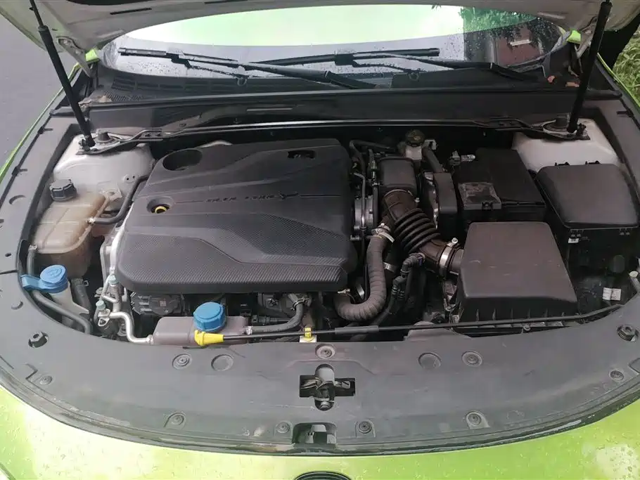 CHANGAN UNI-V