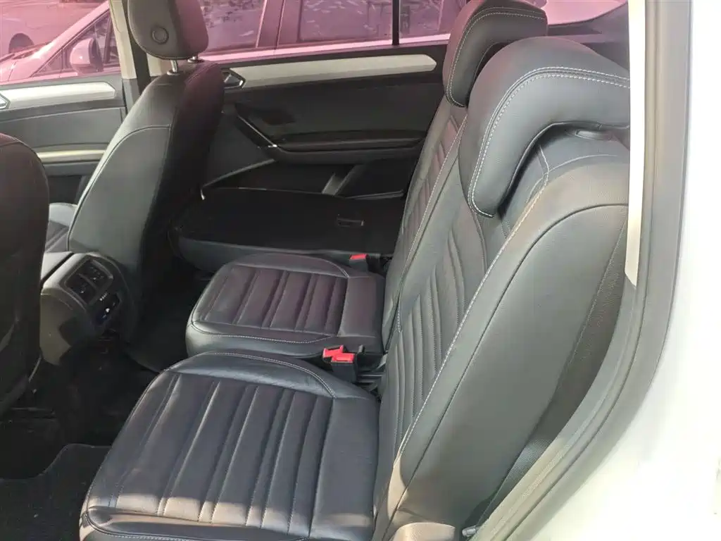 Volkswagen Touran 2016 Touran L 280TSI DSG Comfortline фото 17