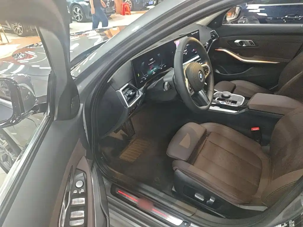 BMW i3 2022 2022 eDrive 35 L