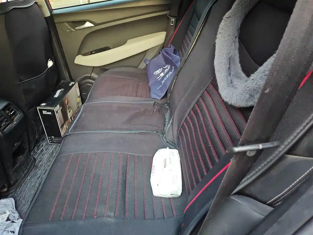 Baojun 530 2019 2018 1.5T Manual Premium Model China V