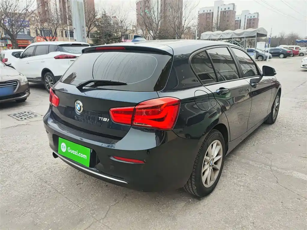 BMW 1 Series (Import) 2015 118i Urban Design Package фото 5
