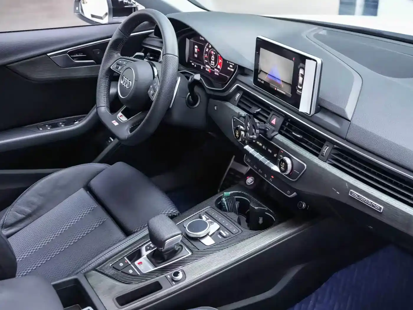 Audi A4L 2018 30th Anniversary 40 TFSI Sport фото 8