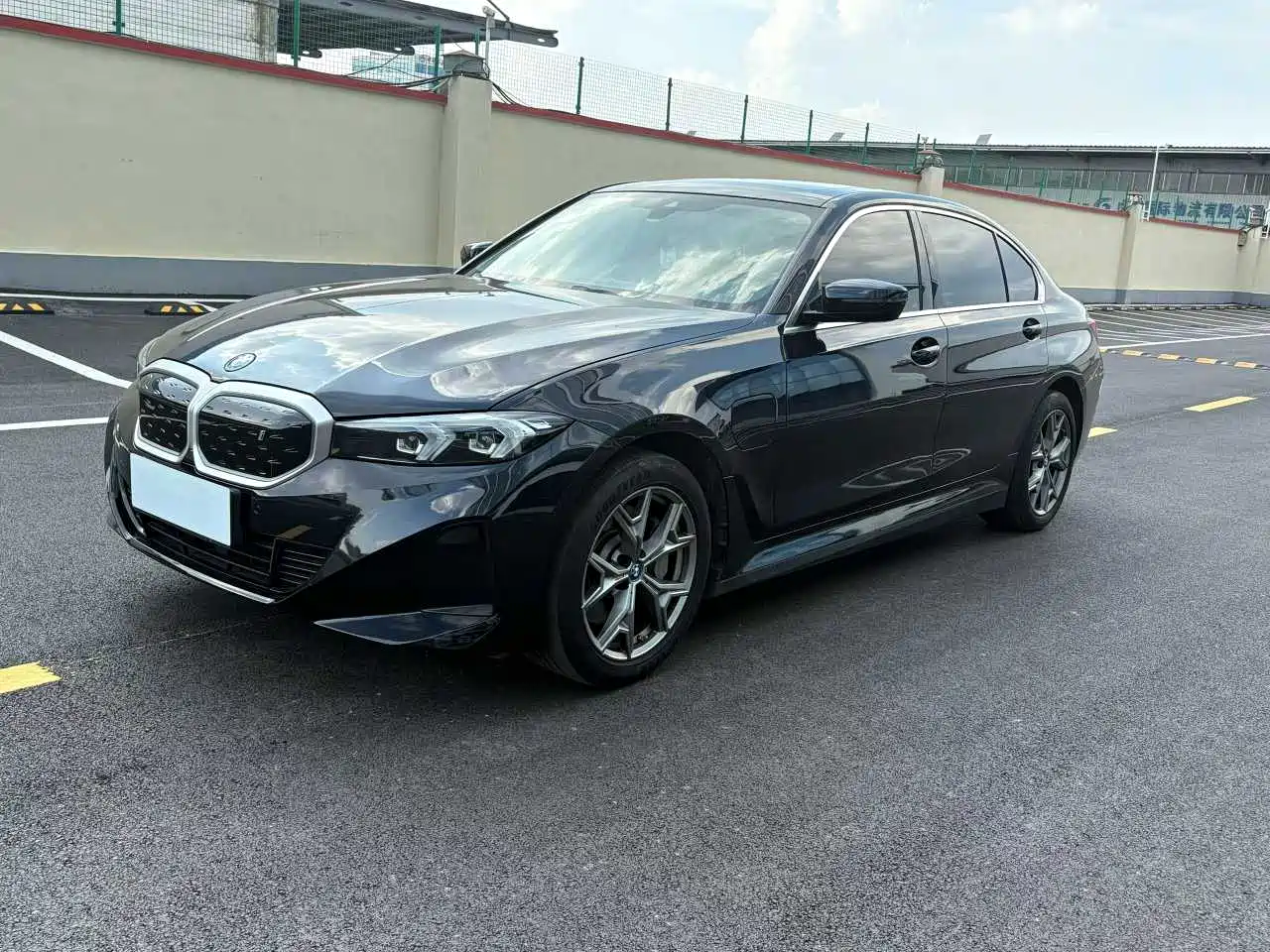 BMW i3 2024 eDrive 35 L
