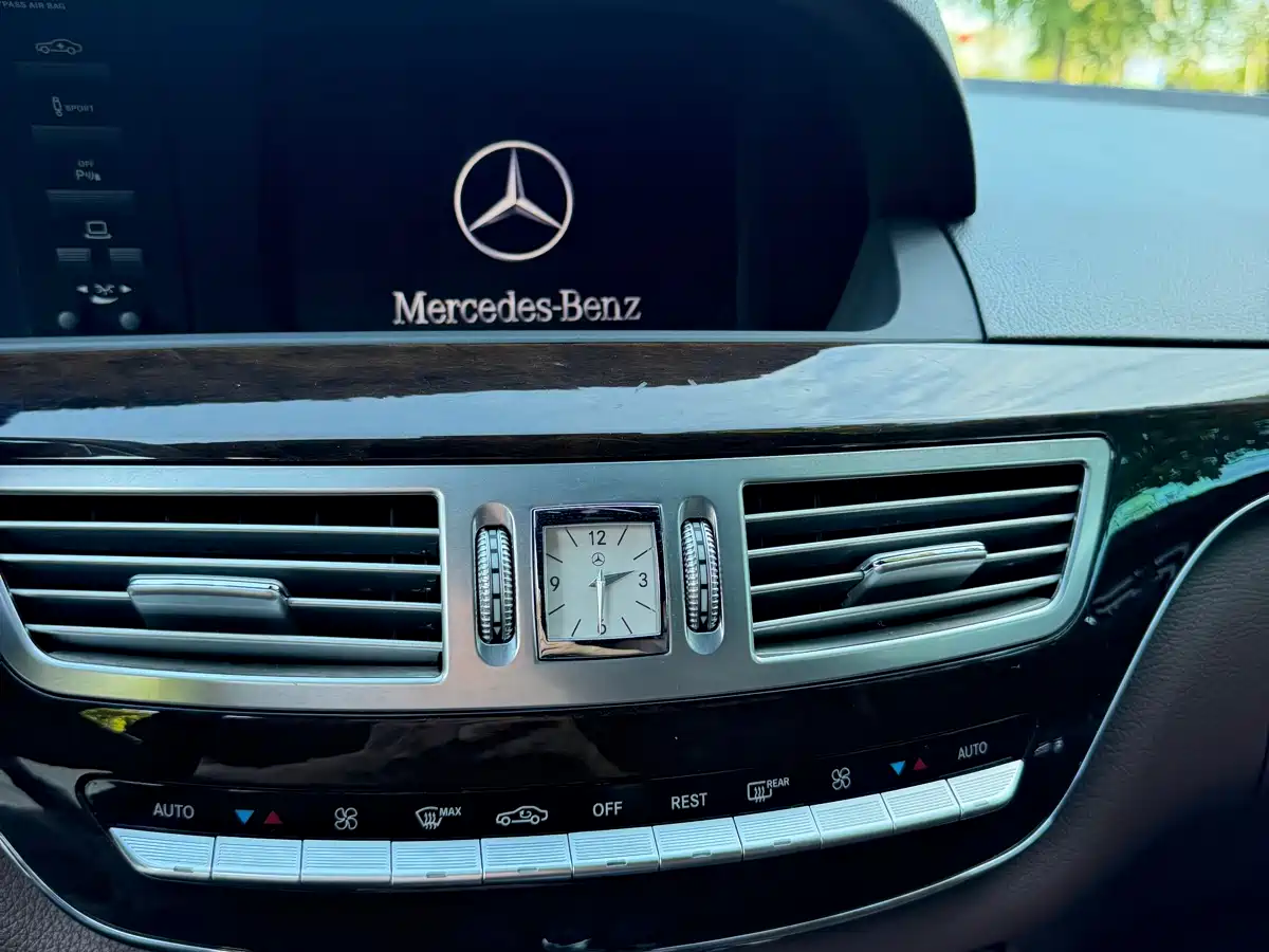 Mercedes-Benz S-Class 2012 S 300 L Business Grand Edition фото 13