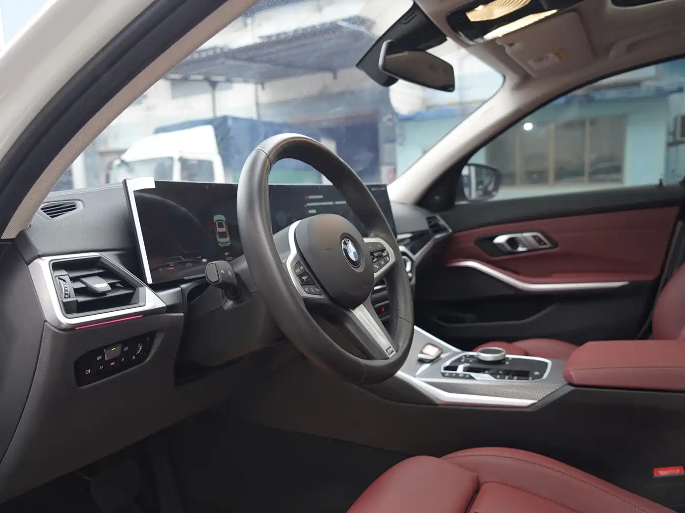 BMW 3 Series 2024 325Li M Sport Shadowline Package фото 20