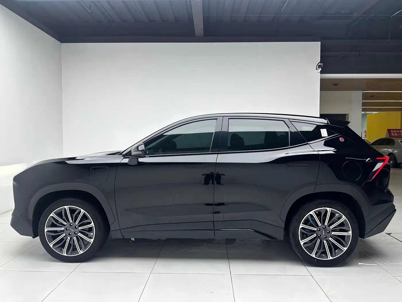 Jetour Dasheng i-DM 2023 2022 1.5T DHT Lightning 01