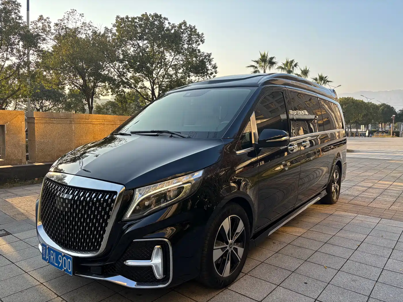 Mercedes-Benz V-Class 2021 V 260 L Long Wheelbase Premium Edition