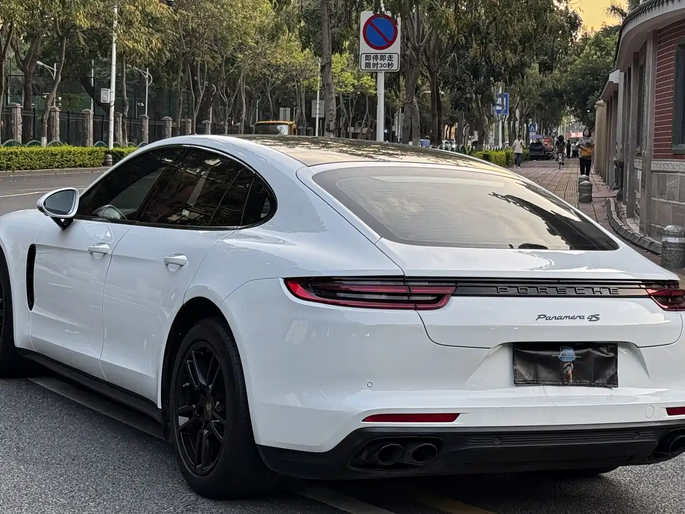 Porsche Panamera 2017 Panamera 3.0T фото 4