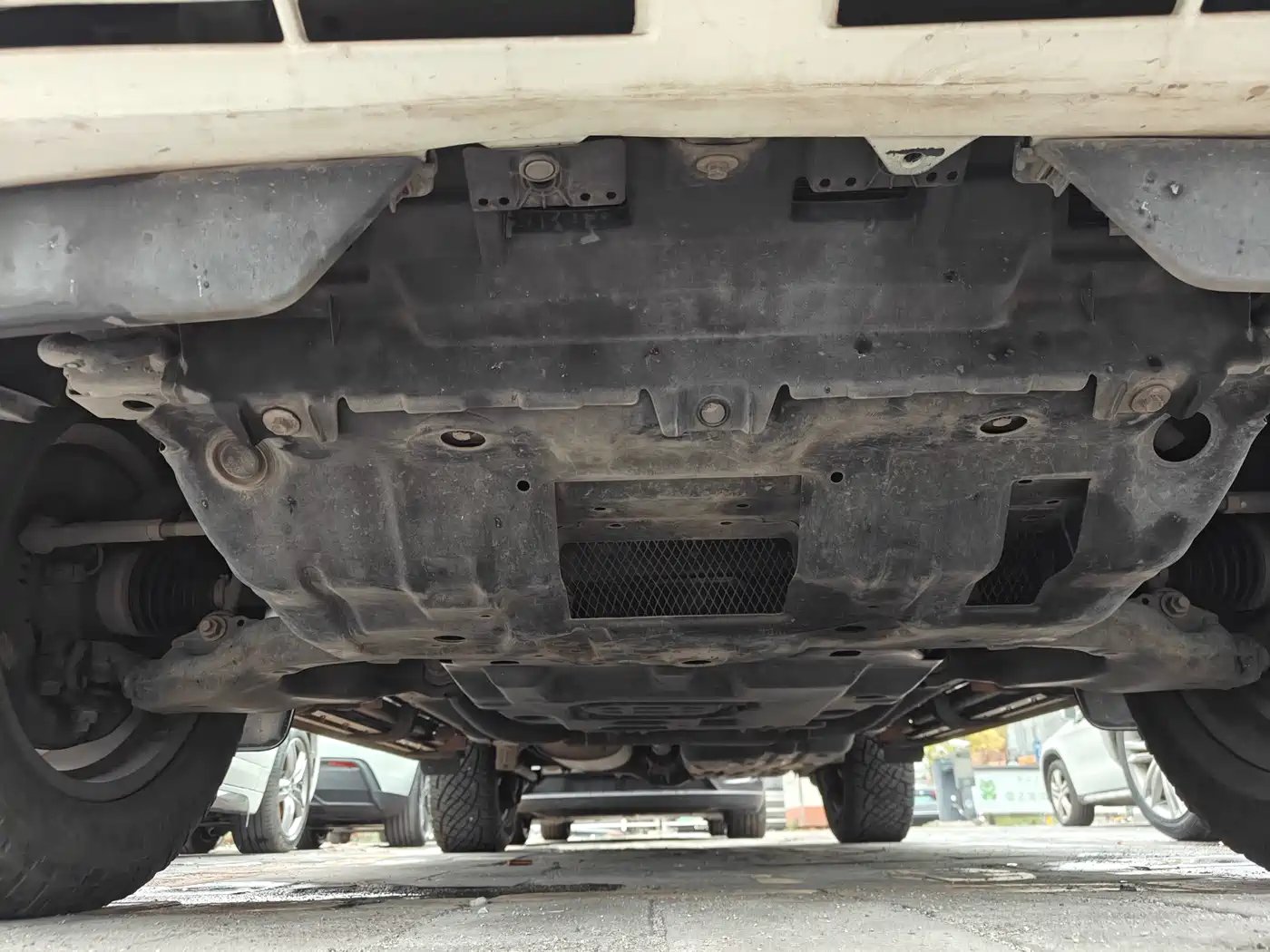 Toyota Prado 2018 3.5L Automatic TX-L Rear-mounted Spare Tire фото 28