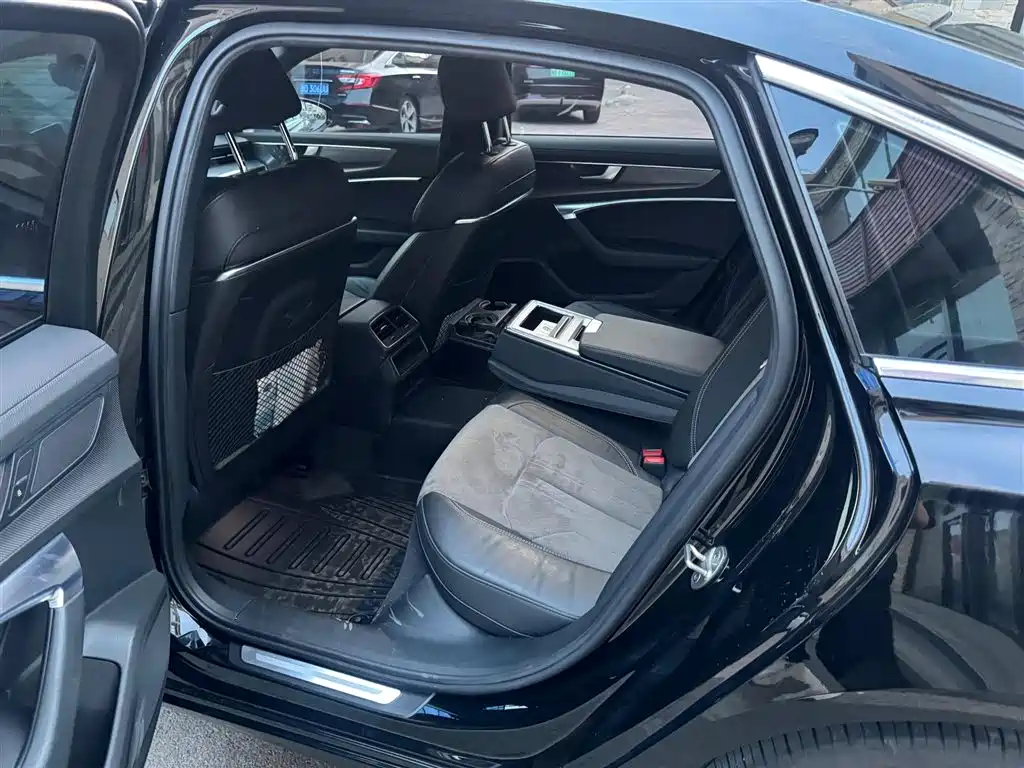 Audi A6L 2020 40 TFSI Luxury Dynamic фото 6